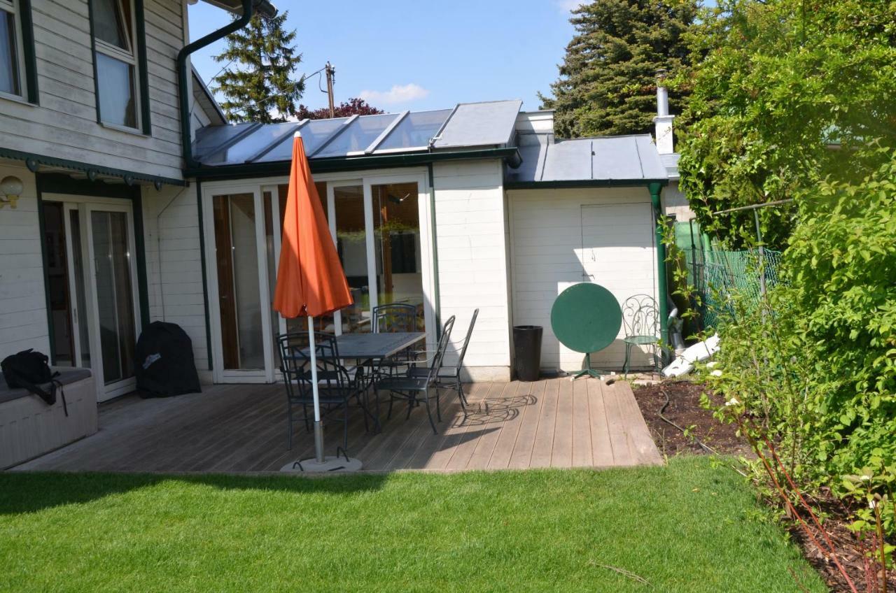 House At Lake "Alte Donau" In Viena Exterior foto